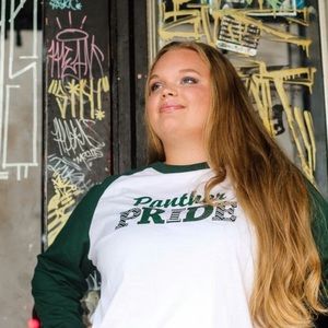 Meet your Posher, Caitlin